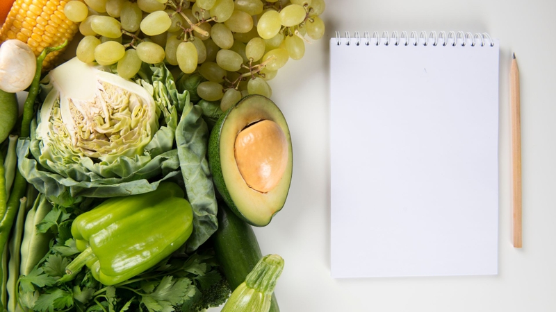 Ngoài vitamin C, hệ miễn dịch cần chất nào để khỏe mạnh? 4