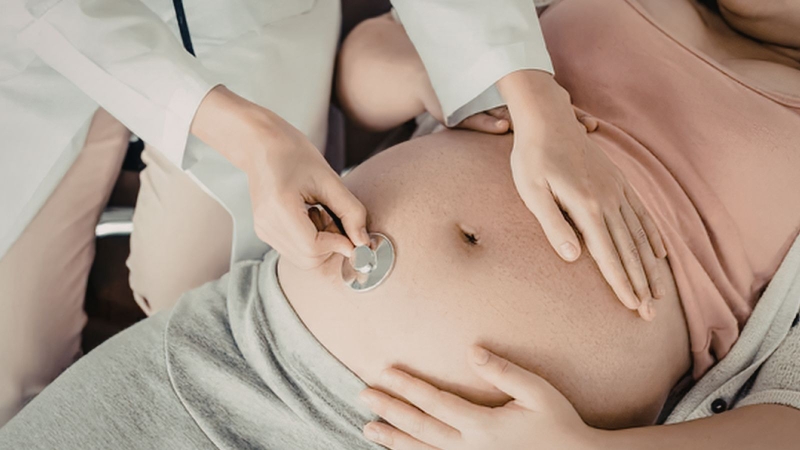 Đến cơ sở y tế gần nhất nếu mẹ nhận thấy các dấu hiệu chuyển dạ