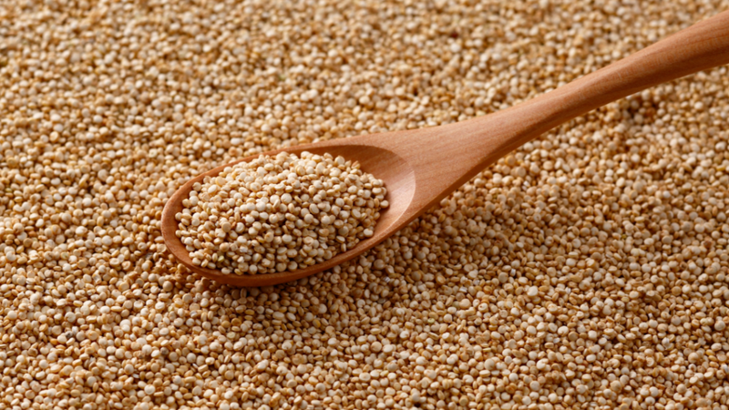 Quinoa giàu protein hoàn chỉnh, phù hợp cho chế độ ăn lành mạnh