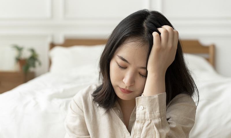 Ngủ dậy bị tê đầu là bệnh gì, có nguy hiểm không? 3