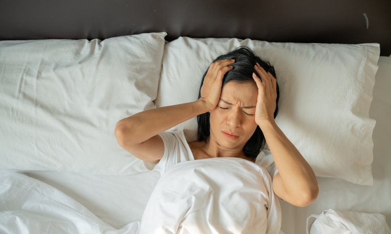 Rối loạn giấc ngủ là nguyên nhân dẫn đến ngủ mơ không dậy được.