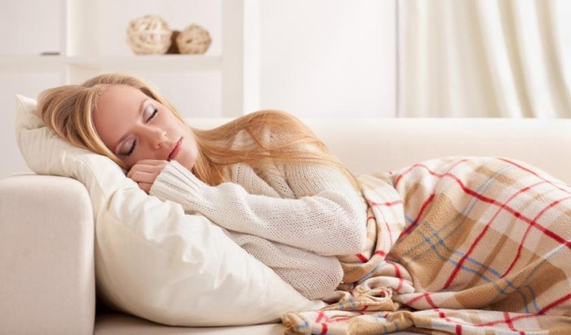 Ngủ ngáy nên nằm gối cao hay thấp 1