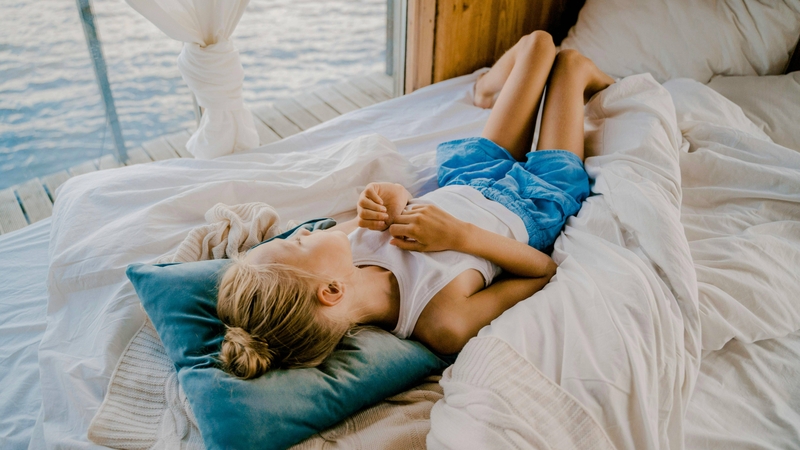 Ngủ nhiều bị gì? Ngủ quá mức có liên quan đến nhiều bệnh lý mạn tính