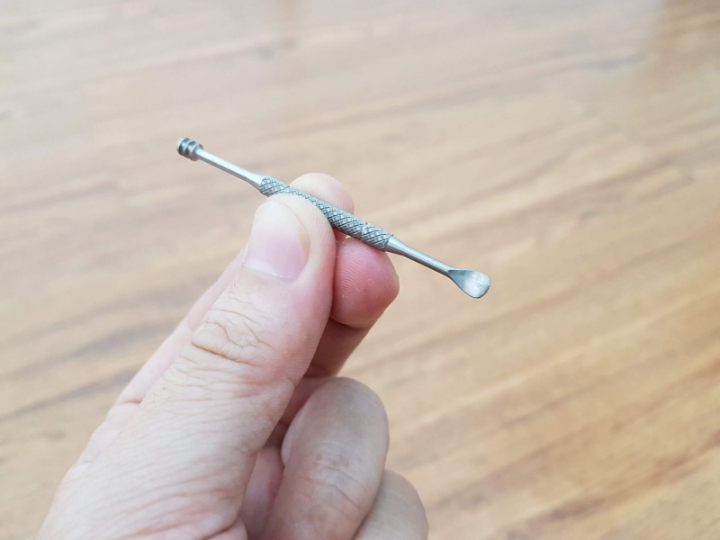 ngứa lỗ tai trái 3