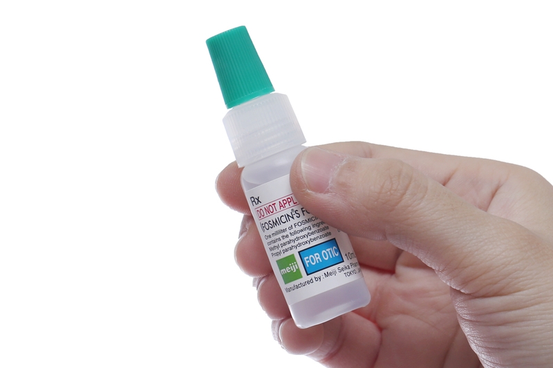 ngứa lỗ tai trái 4