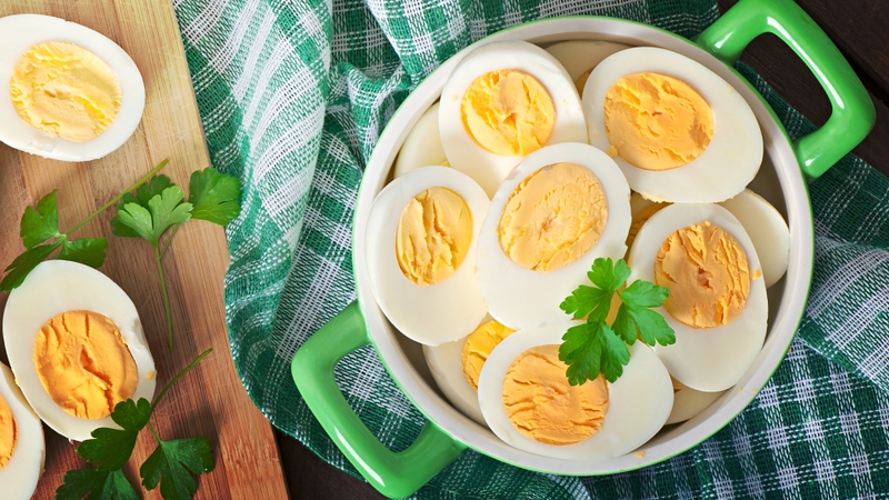 Người ăn chay nên bổ sung vitamin B12 như thế nào để tránh thiếu hụt? 2