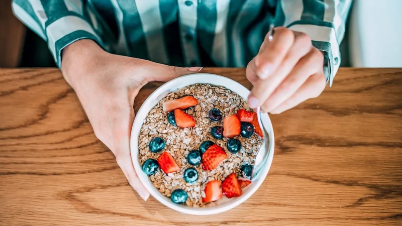 Người axit uric cao có nên ăn yến mạch thường xuyên không? 2