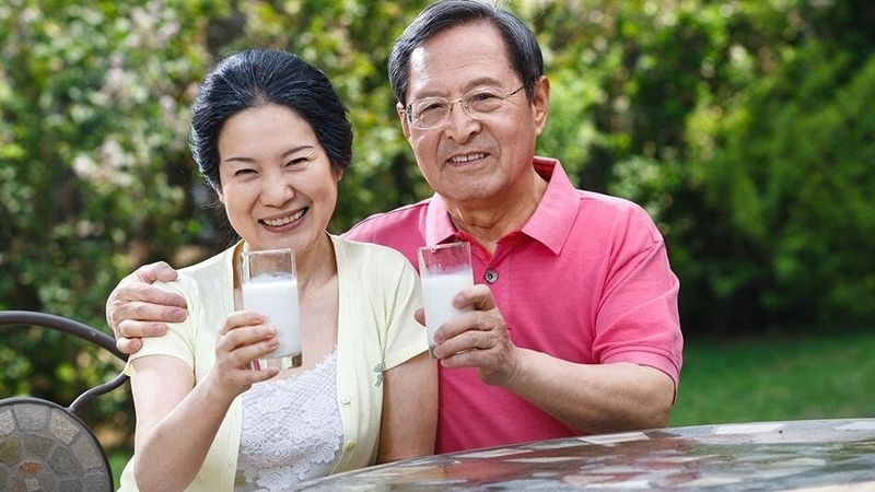 Người bệnh tiểu đường uống sữa bò được không? 4