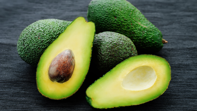 Một quả bơ nhỏ cung cấp khoảng 0,8 mg sắt