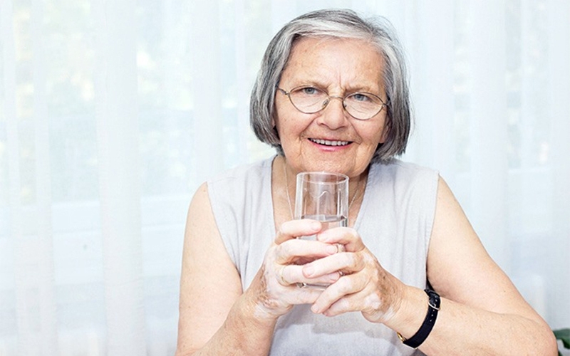 che-do-dinh-duong-giup-nguoi-cao-tuoi-tang-suc-de-khang-phong-chong-dich-covid-19