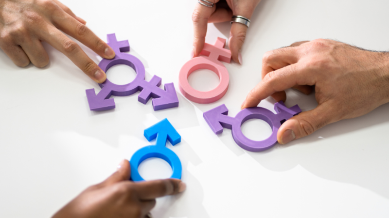 Một người có thể là dị tính nhưng vẫn có tính cách và hành vi đa dạng, không bị giới hạn bởi khuôn mẫu giới tính