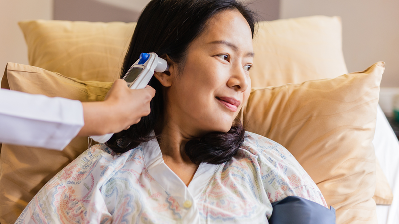 Người lớn sốt 38.5 độ có nguy hiểm không? Nên làm gì để hạ sốt? 3