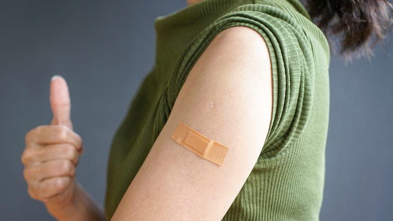 Người lớn trên 18 tuổi nên tiêm vắc xin phế cầu 13 hay 20? 2