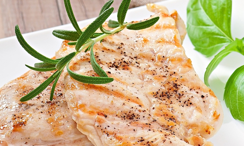 Người mổ ruột thừa có ăn được thịt gà không? Những điều kiêng kị sau phẫu thuật 2