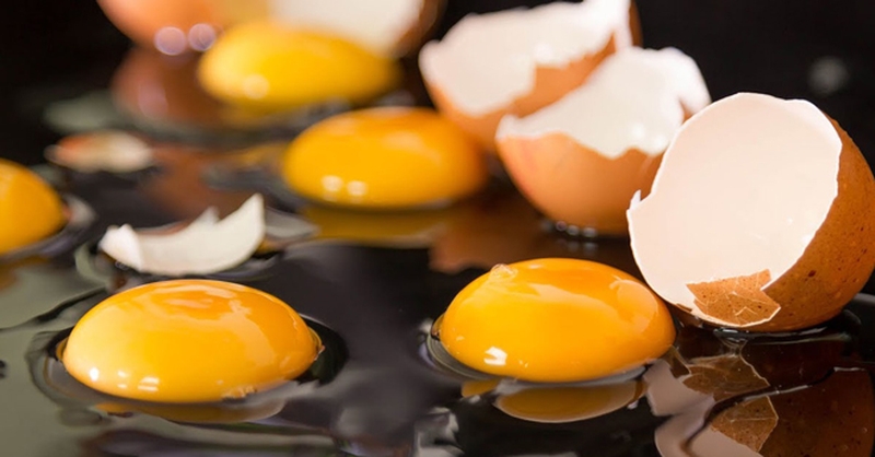 Người mới cắt mí kiêng trứng bao lâu? 1