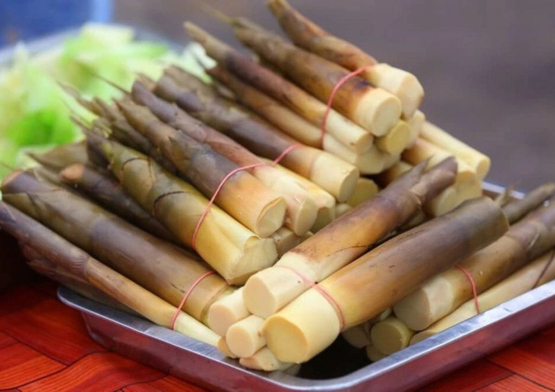 Người mới xăm môi ăn măng được không? Nên ăn gì để có môi đẹp như ý 1