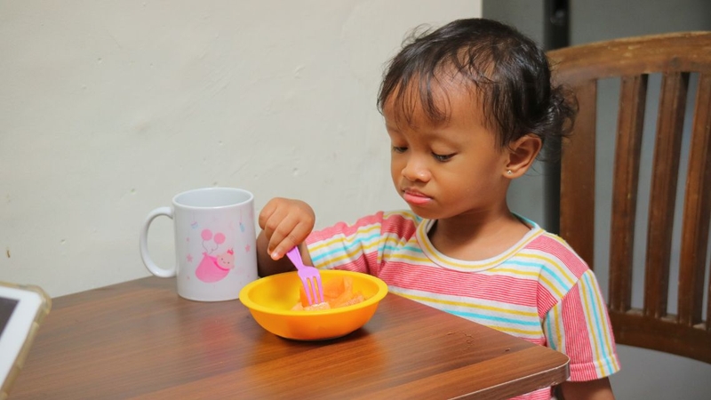 Người bệnh nên chọn trái cây chín mềm, dễ ăn và phù hợp với khả năng dung nạp