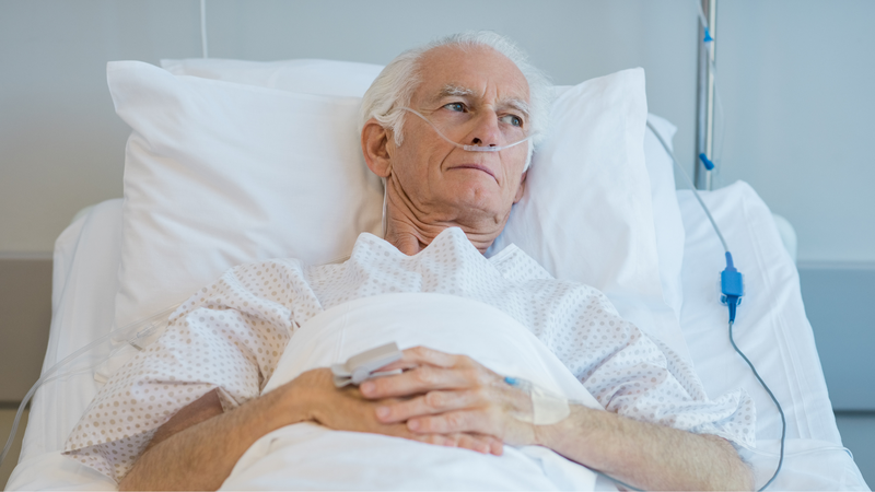 Người trên 50 tuổi, người có bệnh nền cần chủ động tiêm vắc xin phòng sởi 1