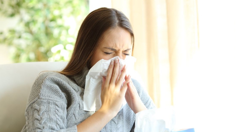 Nguyên nhân bị sổ mũi kéo dài là gì? Có cần đi khám không? 2