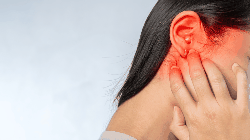 Triệu chứng ù tai gây cảm giác khó chịu, làm tăng nguy cơ mắc rối loạn tiền đình
