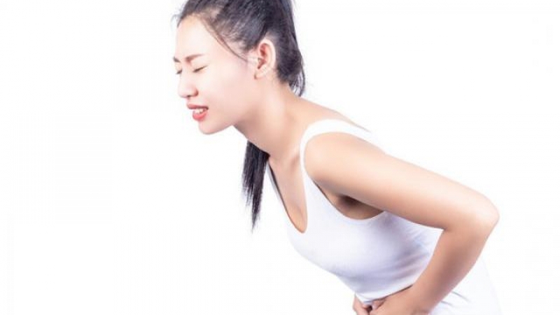 Chướng bụng đầy hơi xuất hiện khi ruột và dạ dày bị dư khí hơi làm cho bụng bị căng lên