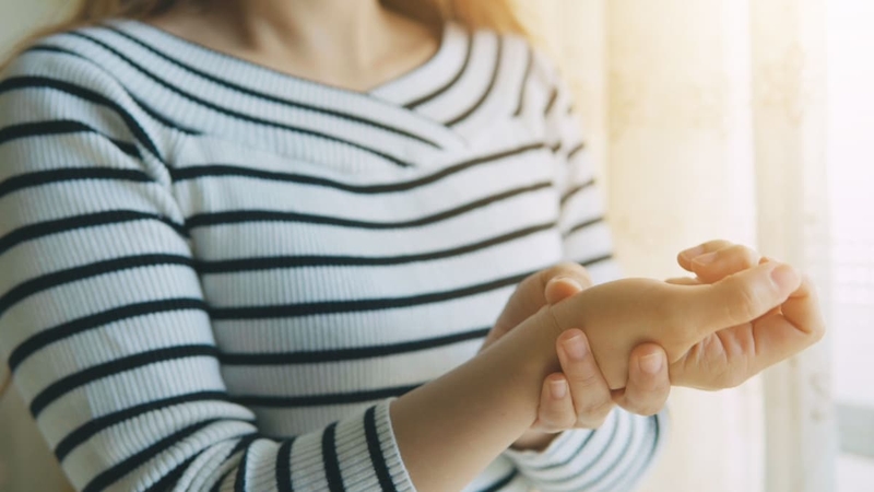 Nguyên nhân gây ra đau khớp ngón tay 2