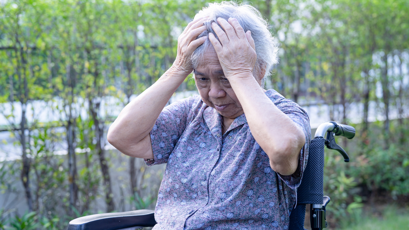 Nguyên nhân gây rụng tóc đỉnh đầu ở nữ giới là gì? Cách ngăn ngừa rụng tóc ở phụ nữ 2