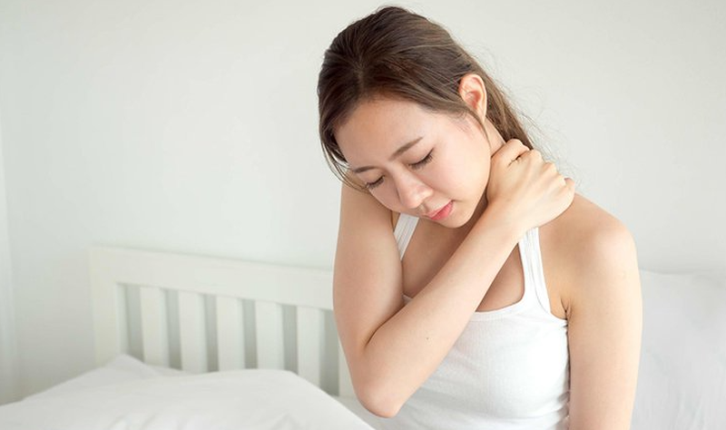 Nguyên nhân khiến bạn ngủ dậy bị đau cổ và cách xử lý hiệu quả không phải ai cũng biết 1