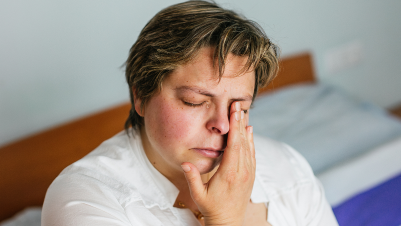 Mệt mỏi là biểu hiện không đặc hiệu, thường gặp ở giai đoạn sớm khi mắc Lupus