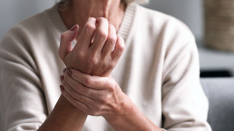 Nguyên nhân tê đầu ngón tay2