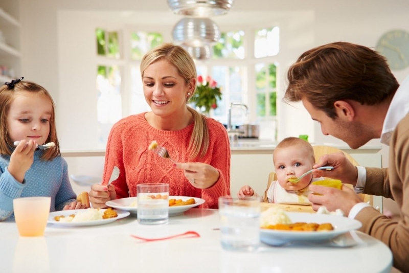 Nguyên nhân trẻ không chịu ăn dặm? Mẹ nên làm gì lúc này? - 3