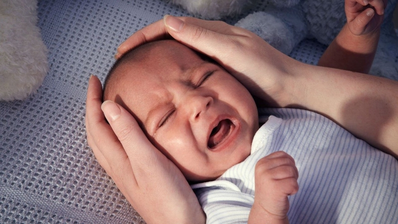 Tìm hiểu nguyên nhân khiến trẻ sơ sinh không chịu ngủ 1