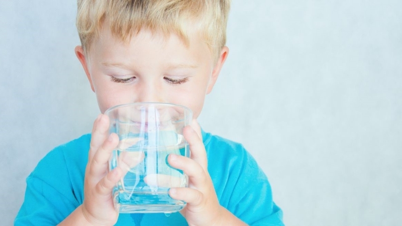 Nguyên nhân và cách trị táo bón cho trẻ 2 tuổi 3