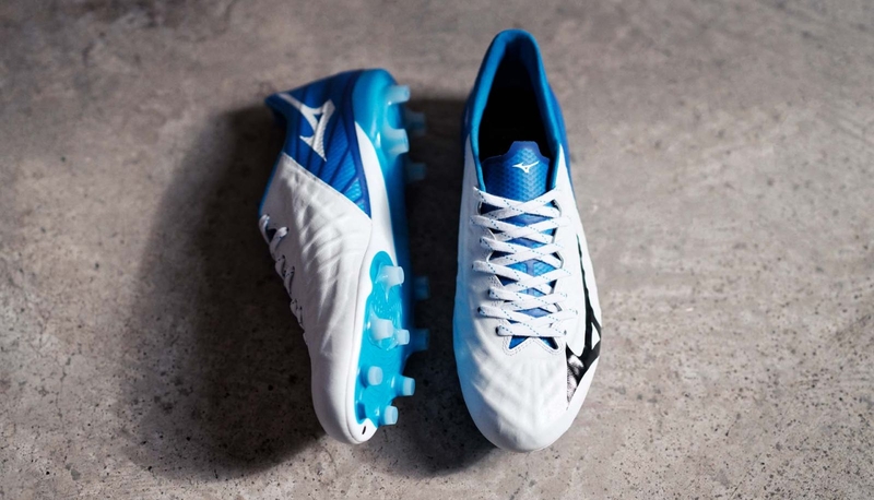 Nguyên nhân và cách khắc phục chứng đau khớp ngón chân cái khi đá bóng2