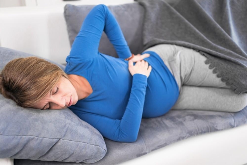 Nguyên nhân và cách khắc phục đau hông khi ngủ 1