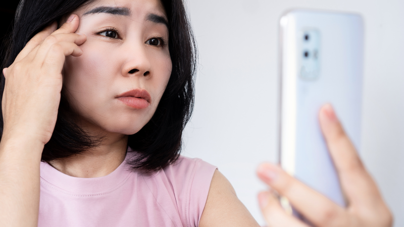 Nhận biết các dấu hiệu bị loạn thị điển hình ở cả người lớn và trẻ em 2