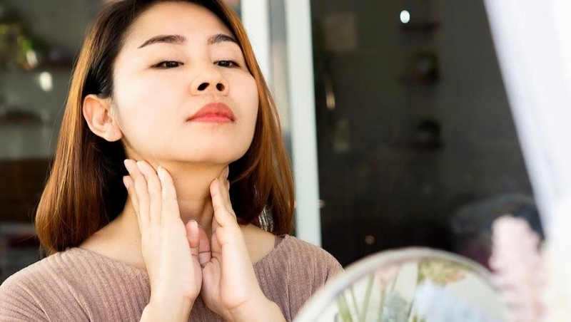 Hạch thường xuất hiện ở một hoặc nhiều vị trí vùng cổ sau tai hoặc dưới hàm