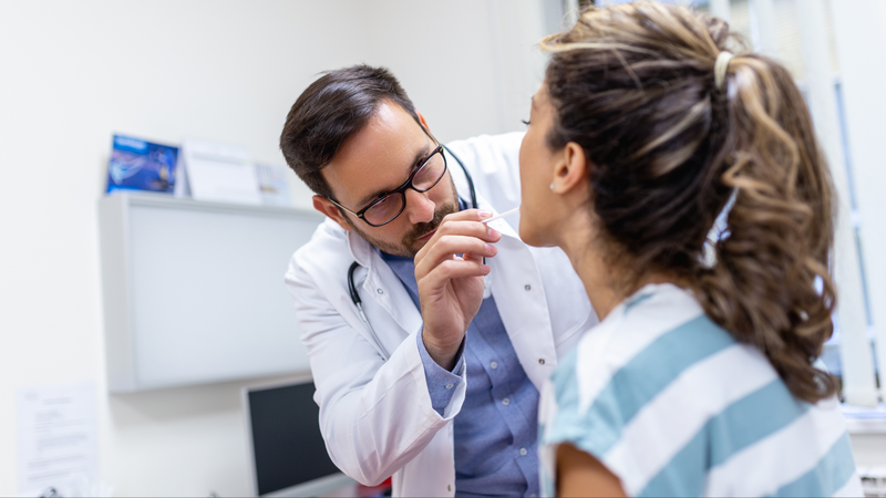 Thăm khám sớm khi phát dấu hiệu ung thư lưỡi