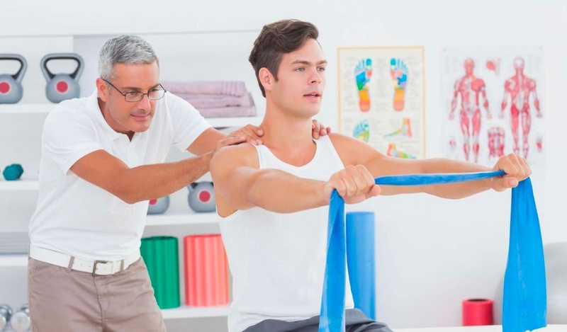 Nhận biết triệu chứng của thoái hóa đốt sống cổ để điều trị sớm 2