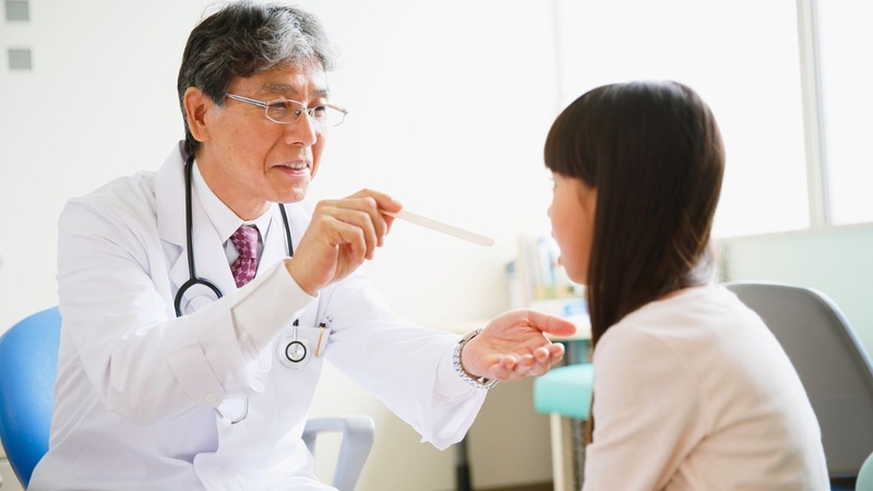Nên đi khám nếu vết loét kéo dài trên 2 tuần hoặc tái phát nhiều lần