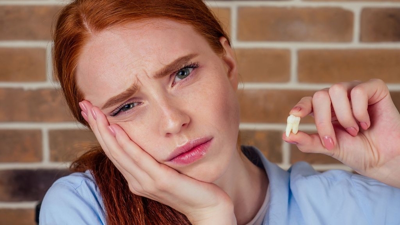 Nhổ răng khôn có đau không được nhiều người lo lắng thắc mắc