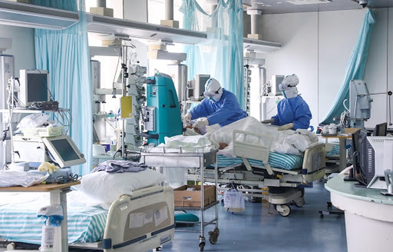 Nhóm các triệu chứng Covid-19 báo trước bệnh nặng hay nhẹ 2