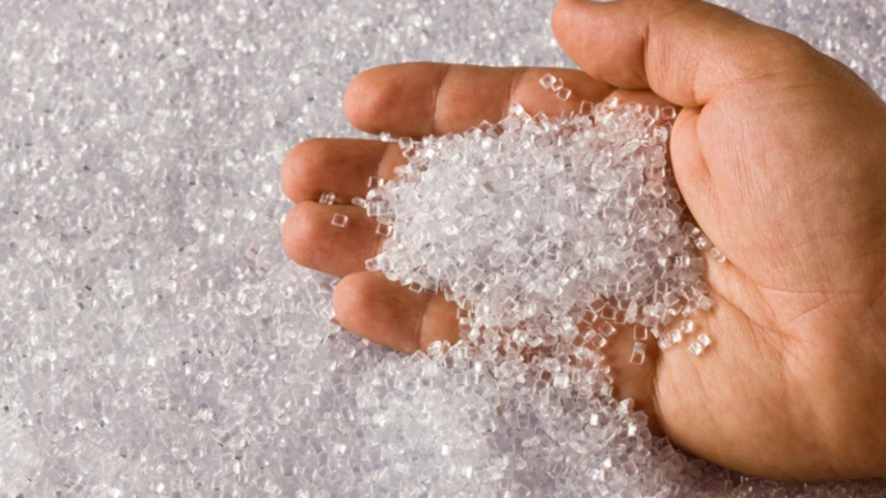 Nhựa resin tồn tại ở dạng lỏng, bột, rắn, dễ gia công trong các trường hợp khác nhau