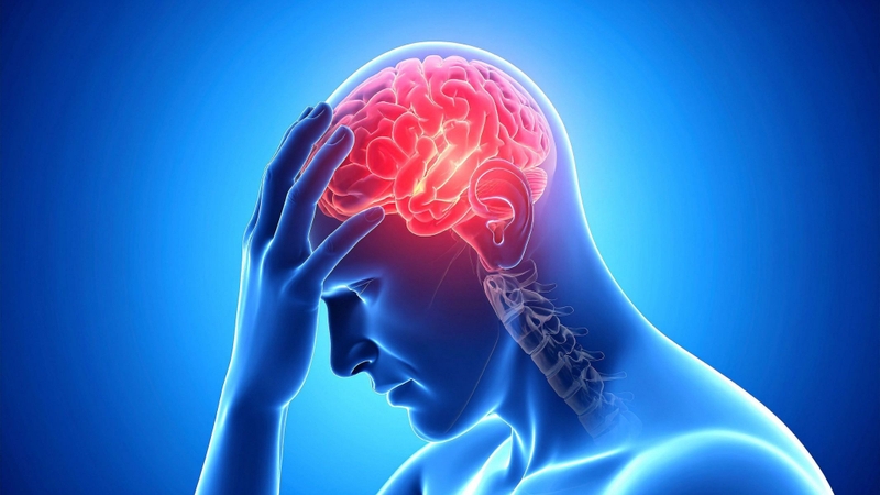 Đau đầu là triệu chứng phổ biến có thể xuất phát từ nhiều yếu tố sinh lý, thần kinh