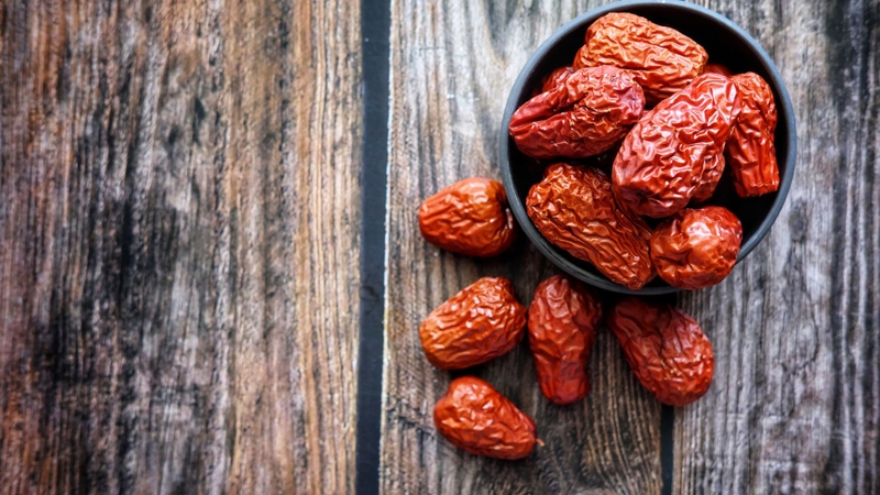 Những ai không nên uống táo đỏ kỷ tử? Một số sai lầm khi sử dụng 3