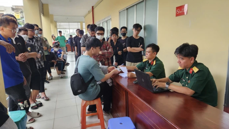 Quy trình khám sức khỏe nghĩa vụ quân sự tại Việt Nam được thực hiện theo Thông tư 105/2023/TT-BQP