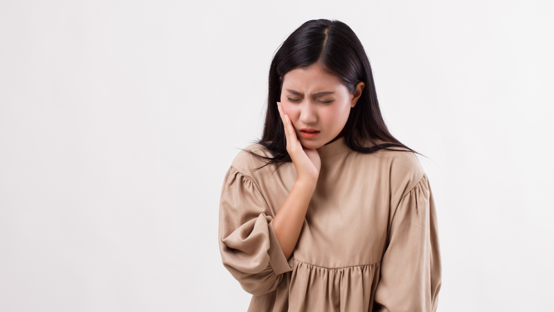 Tuyệt đối không tự ý điều trị nhiễm trùng sau nhổ răng khôn tại nhà