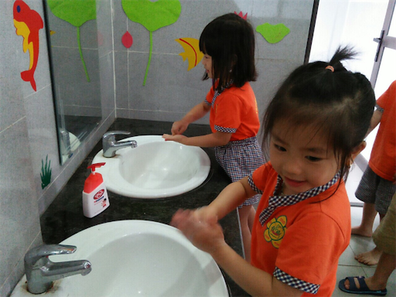 Những dấu hiệu trẻ bị sốt phát ban mà bạn cần quan tâm 3