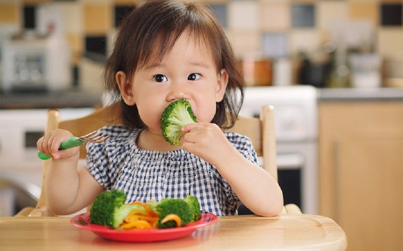 Những dấu hiệu trẻ thừa đạm dễ nhận biết cha mẹ cần phải nắm được 3