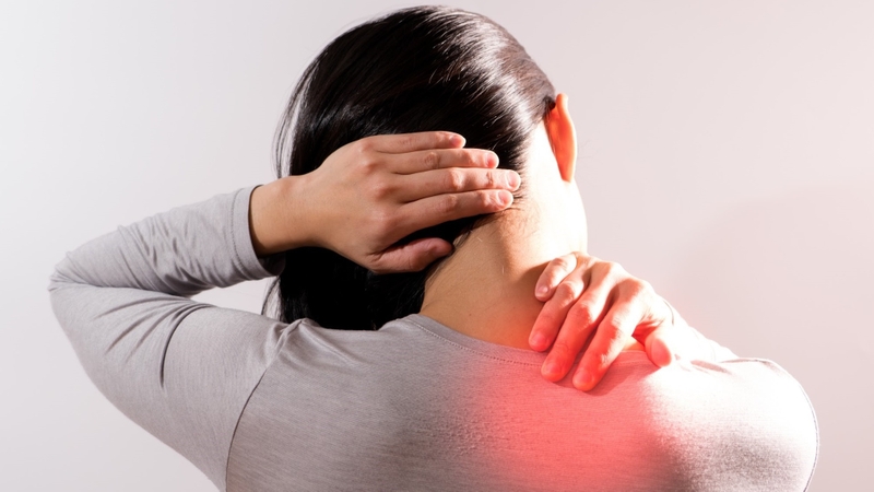 Những điều cần biết về đau mỏi vai gáy và cổ cứng đờ vì đau mỏi vai gáy